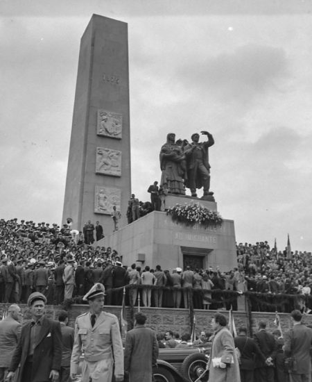 Inauguração do Monumento Nacional ao Imigrante em Caxias do Sul, 1954
